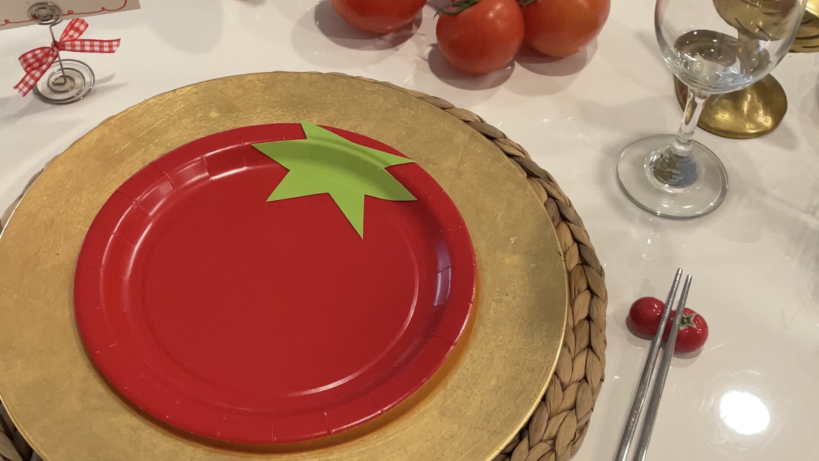 diy tomato paper plates, tomato party, tomato decorations