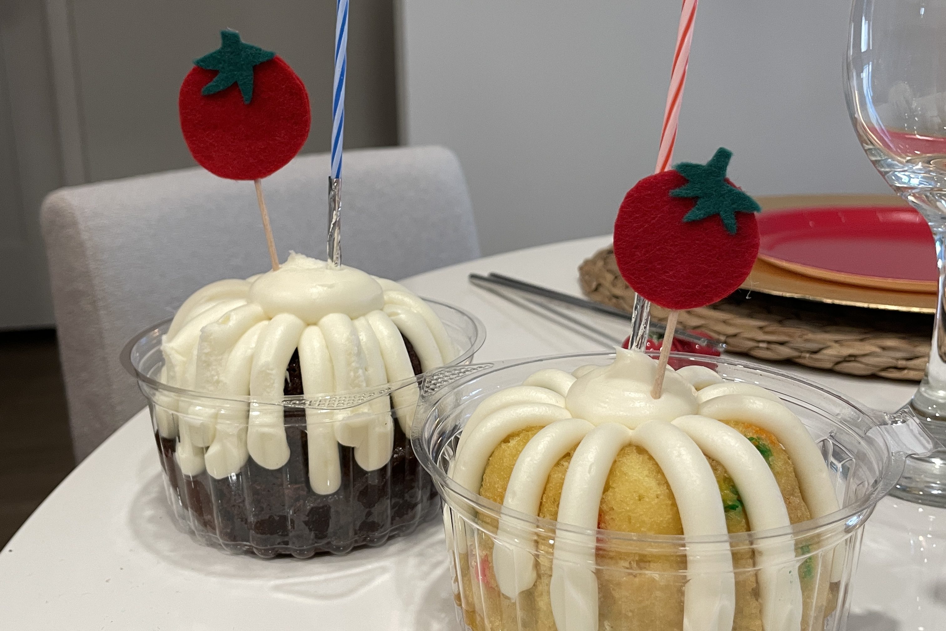 diy tomato cake toppers, tomato party, tomato decorations